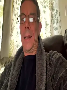 Kenhornu online show from 10-27-25, 11:47