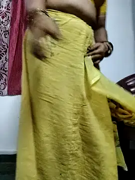 Snapshot of laxmitelugu78 chatting on 03-07-25, 06:11 laxmitelugu78 online show from 03-07-25, 06:11