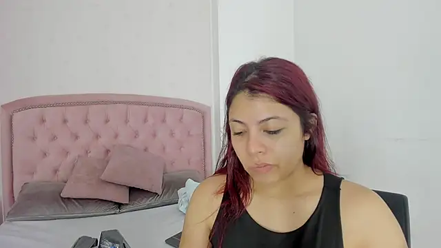 Kendall  Fox online show from 10-07-25, 04:09