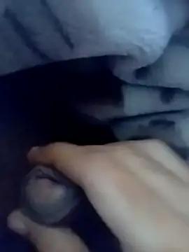 Snapshot of Playboy_bhabhi_00 chatting on 02-13-25, 04:54 Playboy bhabhi 00 online show from 02-13-25, 04:54