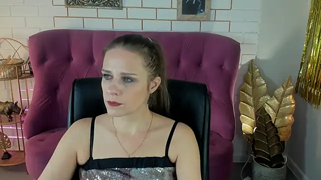 EmiliaBedy online show from 02-02-25, 09:19