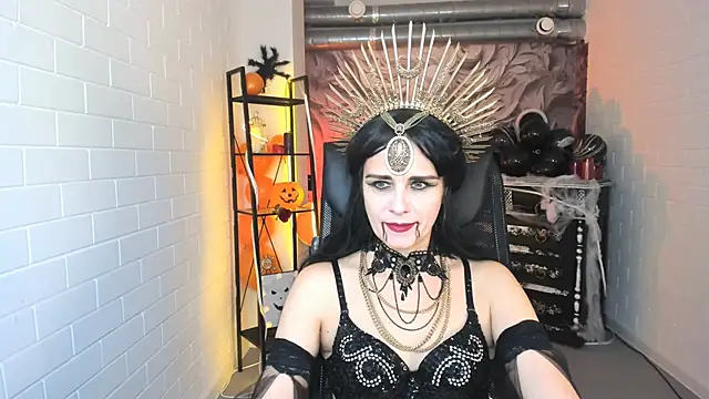 EmiliaBedy online show from 10-31-25, 09:10