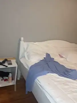 Snapshot of bunnythetailor chatting on 02-09-25, 03:56 bunnythetailor online show from 02-09-25, 03:56