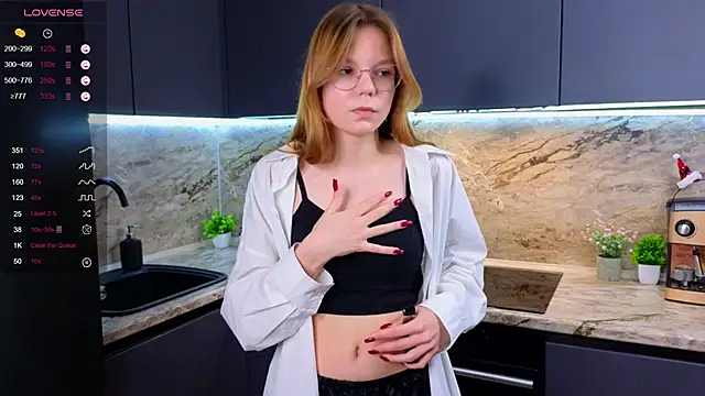 ElvinaBestwick online show from 01-29-25, 03:04