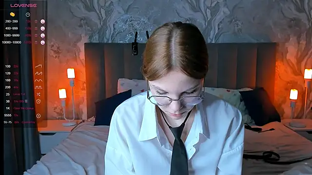 ElvinaBestwick online show from 02-23-25, 06:23