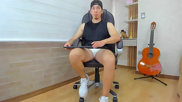 Tombarden online show from 11-29-25, 08:01