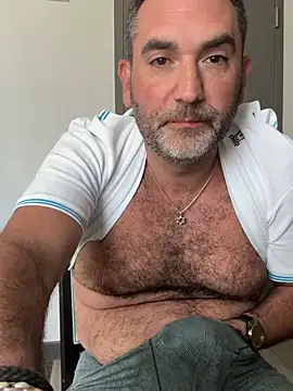 harrychest online show from 06-09-26, 03:23