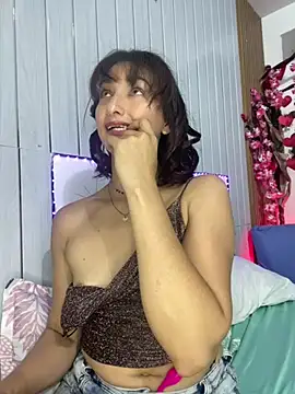 Snapshot of vicky__skinny_1 chatting on 02-27-25, 05:47 vicky skinny 1 online show from 02-27-25, 05:47