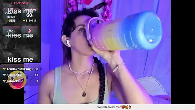 Snapshot of vicky__skinny_1 chatting on 03-16-25, 02:44 vicky skinny 1 online show from 03-16-25, 02:44