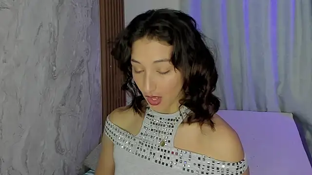 Snapshot of vicky__skinny_1 chatting on 09-25-25, 11:25 vicky skinny 1 online show from 09-25-25, 11:25