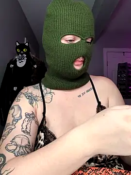 goblingirl888 online show from 10-24-25, 07:16