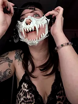 goblingirl888 online show from 11-06-25, 06:47