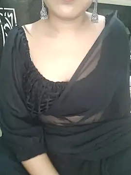 Snapshot of JANVI_MISHRA1 chatting on 06-06-26, 06:45 JANVI MISHRA1 online show from 06-06-26, 06:45
