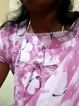 Snapshot of TeluguammayiMahi chatting on 03-08-25, 09:06 TeluguammayiMahi online show from 03-08-25, 09:06