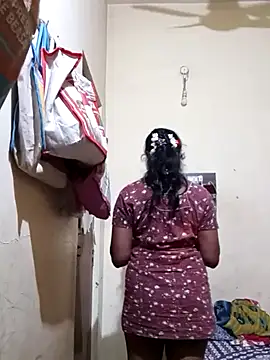 Snapshot of TeluguammayiMahi chatting on 03-09-25, 02:29 TeluguammayiMahi online show from 03-09-25, 02:29