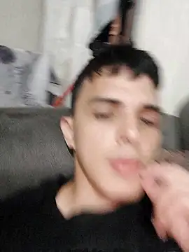 Snapshot of xxaviermendez chatting on 10-03-25, 01:35 xxaviermendez online show from 10-03-25, 01:35