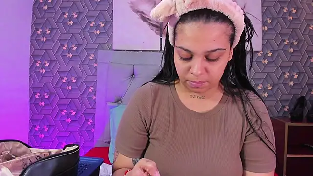 Emily rivera78 online show from 02-25-26, 06:39