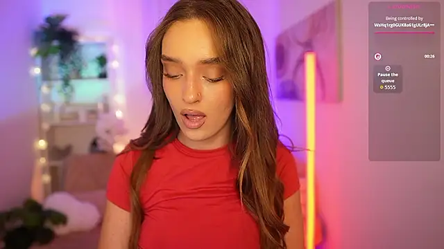 Clara Nia online show from 03-06-26, 07:43