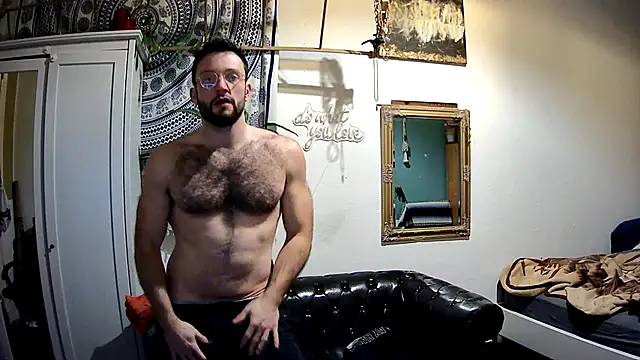 Snapshot of Kleinerabstecher chatting on 02-25-25, 05:25 Kleinerabstecher online show from 02-25-25, 05:25