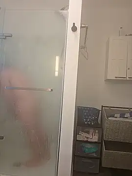 Snapshot of luv2fuk2025 chatting on 03-29-26, 02:06 luv2fuk2025 online show from 03-29-26, 02:06