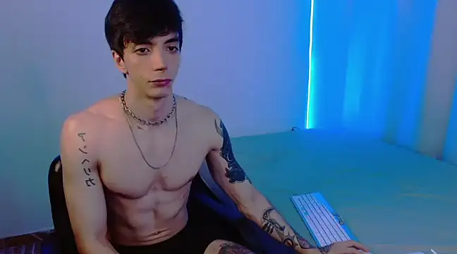 H3ll B0I online show from 02-12-25, 07:13