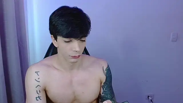 H3ll B0I online show from 04-21-26, 11:38