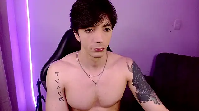 Snapshot of H3ll_B0I chatting on 05-30-26, 05:59 H3ll B0I online show from 05-30-26, 05:59