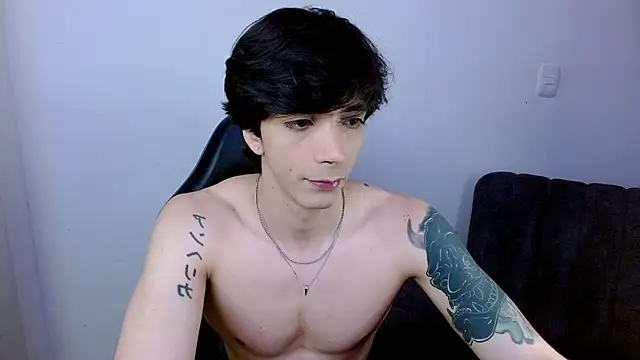 Snapshot of H3ll_B0I chatting on 06-14-26, 03:08 H3ll B0I online show from 06-14-26, 03:08