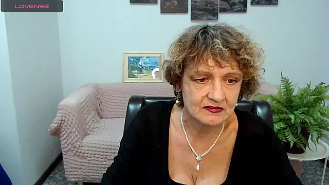 SexyGrandma  online show from 02-05-25, 05:41