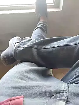 xmanrawan2 online show from 02-05-25, 08:21