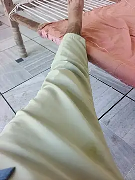 xmanrawan2 online show from 09-25-25, 04:38