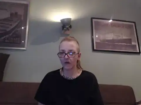 Astrid-Gilbert online show from 02-14-25, 06:08