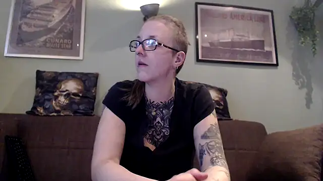 Astrid-Gilbert online show from 03-07-25, 07:38