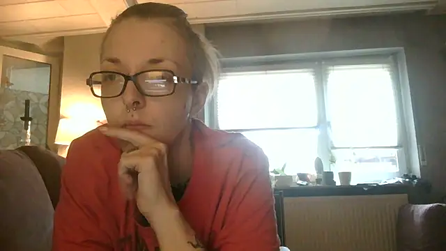 Astrid-Gilbert online show from 12-15-25, 10:08