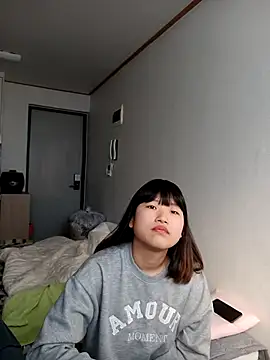 Snapshot of cutie_koreancouple chatting on 02-26-25, 01:11 cutie koreancouple online show from 02-26-25, 01:11