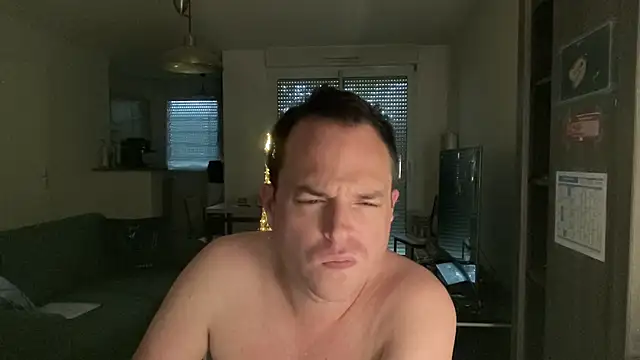 Funnyjul31 online show from 04-13-26, 03:39