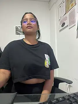 my cam online show from 03-07-25, 08:22