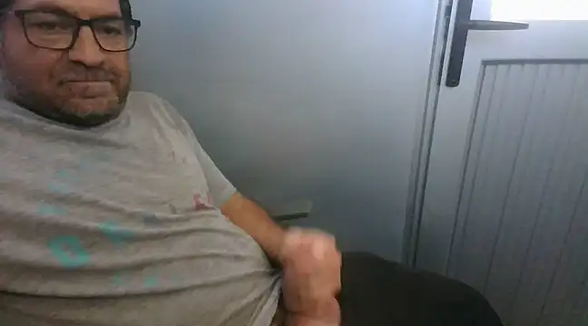 Deku160582 online show from 03-19-25, 06:23