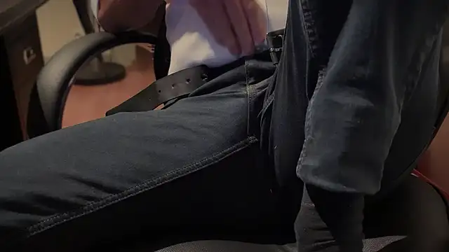 vincent1522 online show from 02-12-25, 06:19