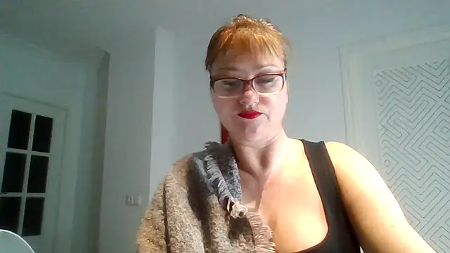 Snapshot of Luzia-Sal chatting on 01-27-25, 08:29 Luzia-Sal online show from 01-27-25, 08:29