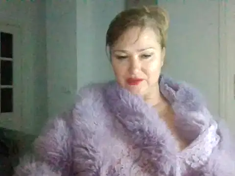 Snapshot of Luzia-Sal chatting on 02-02-25, 07:30 Luzia-Sal online show from 02-02-25, 07:30