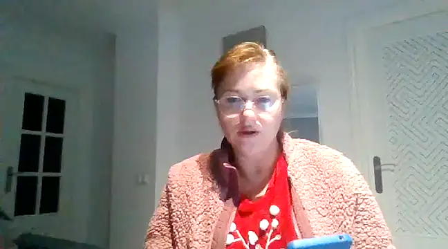 Snapshot of Luzia-Sal chatting on 02-03-25, 07:07 Luzia-Sal online show from 02-03-25, 07:07