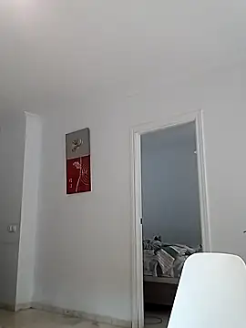 Snapshot of Luzia-Sal chatting on 09-10-25, 07:19 Luzia-Sal online show from 09-10-25, 07:19