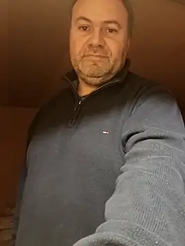 Snapshot of Pourleplasirs chatting on 03-02-25, 11:20 Pourleplasirs online show from 03-02-25, 11:20