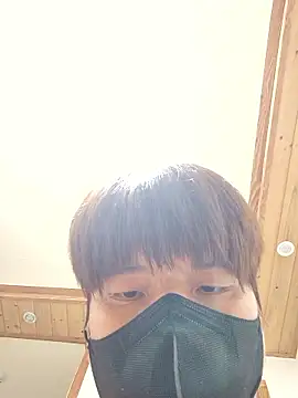 Tyyyggjju online show from 11-17-25, 06:08