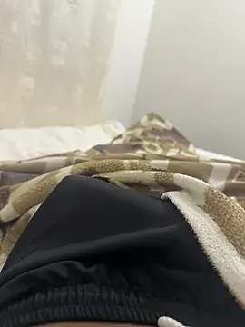 jhonnes  online show from 02-24-25, 04:16