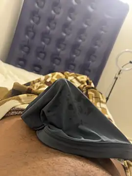 jhonnes  online show from 02-28-25, 04:10