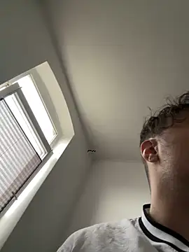 Mo 2003 online show from 01-27-25, 01:09