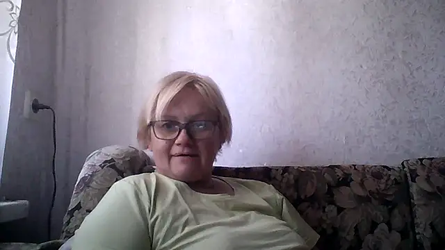 Snapshot of Mayya4321 chatting on 05-04-26, 10:00 Mayya4321 online show from 05-04-26, 10:00