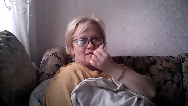Snapshot of Mayya4321 chatting on 05-12-26, 09:39 Mayya4321 online show from 05-12-26, 09:39